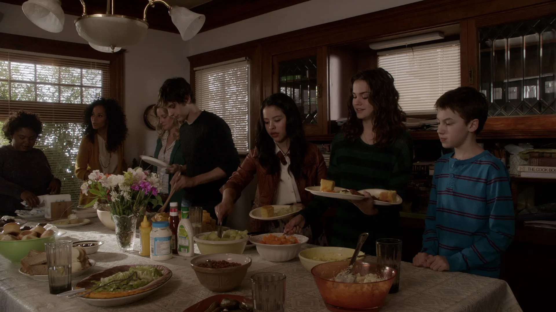 thumbnail - S1:E14 Family Day