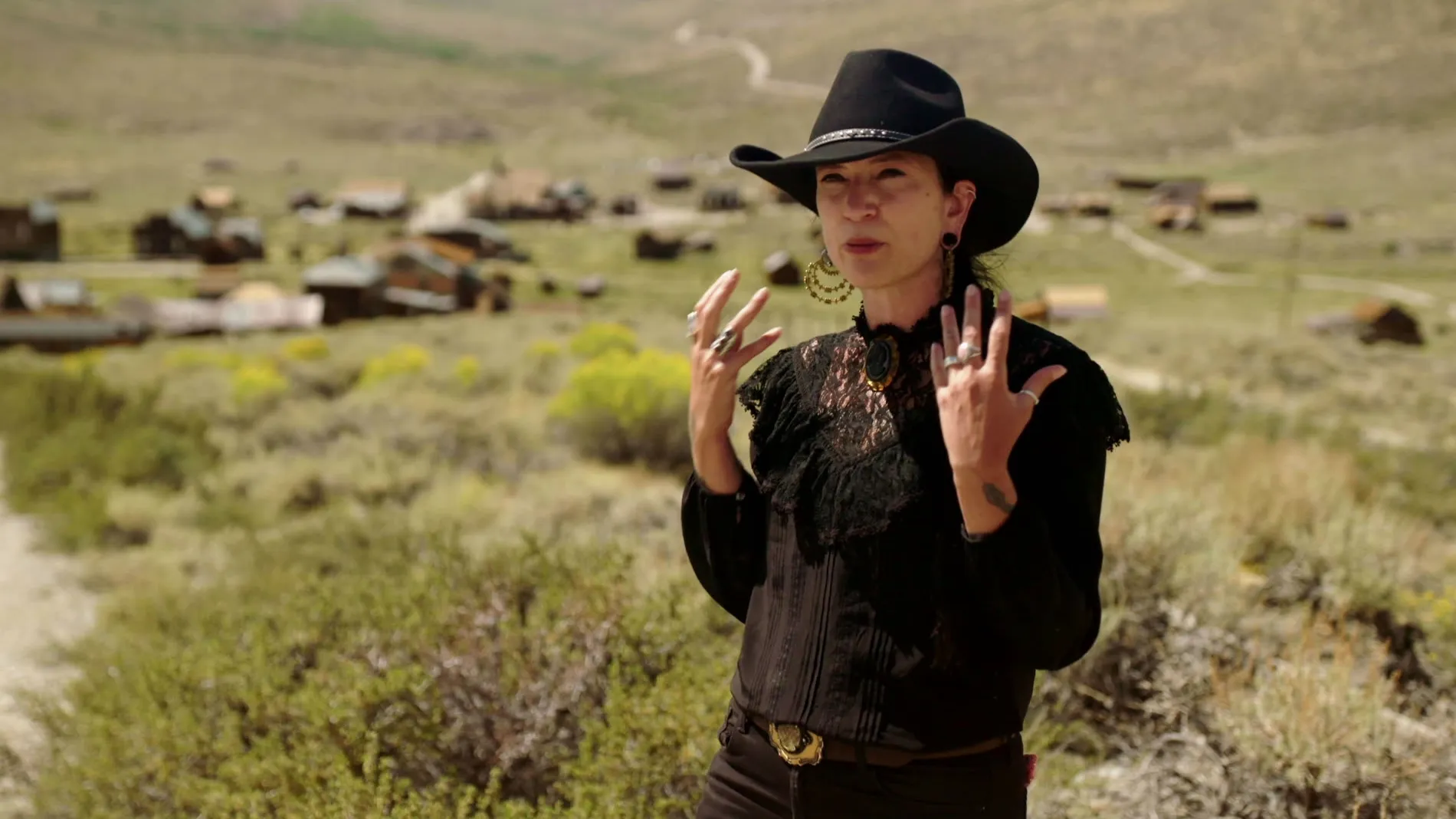 thumbnail - S4:E1 The Wild West