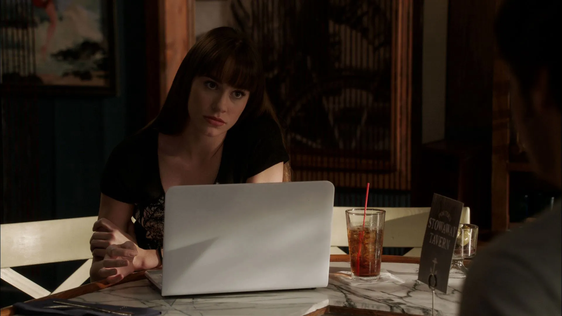 thumbnail - S3:E8 Secrecy