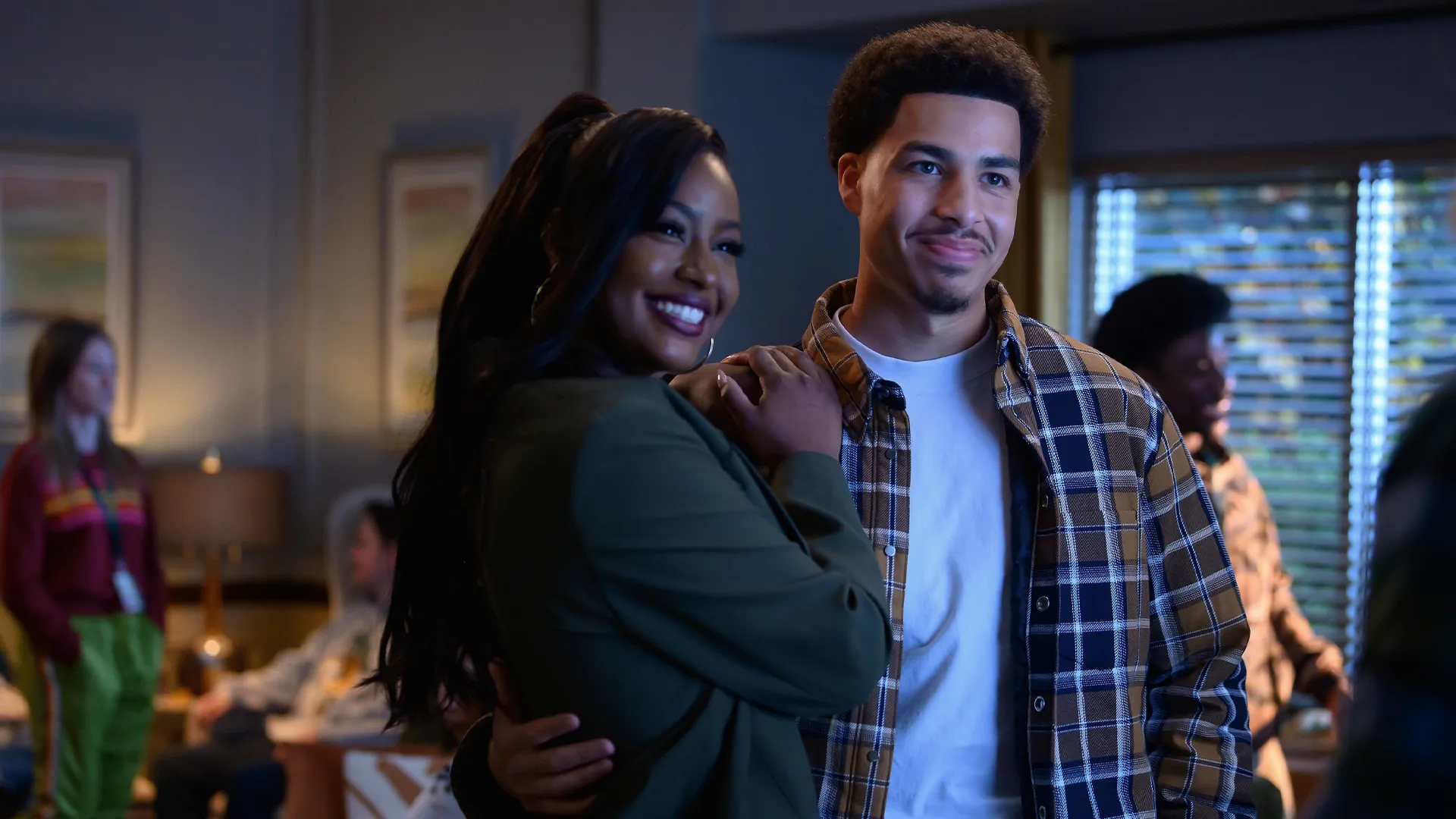 thumbnail - S6:E3 Ain't Nothing Like the Real Thing