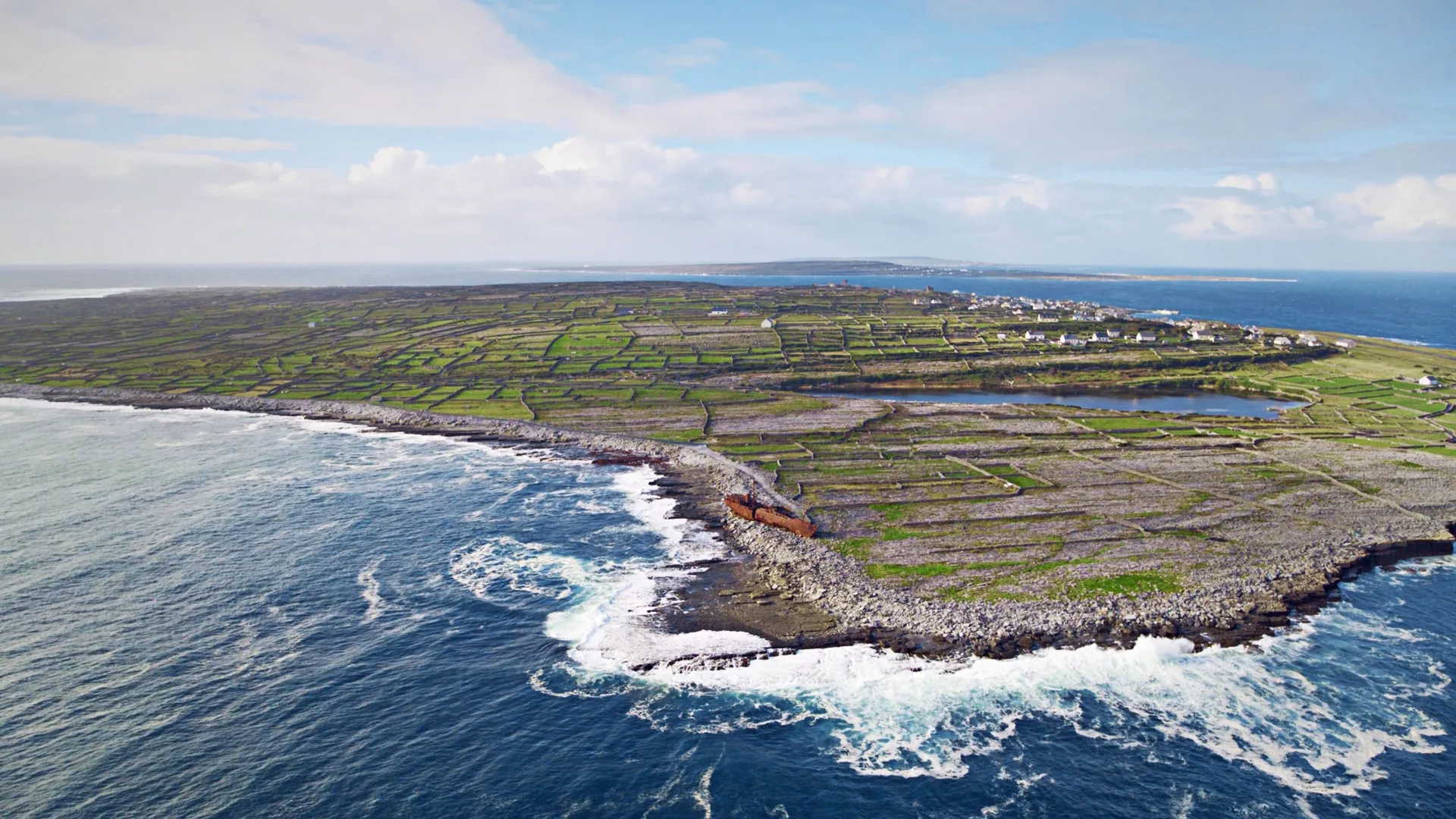 thumbnail - S3:E1 Ireland