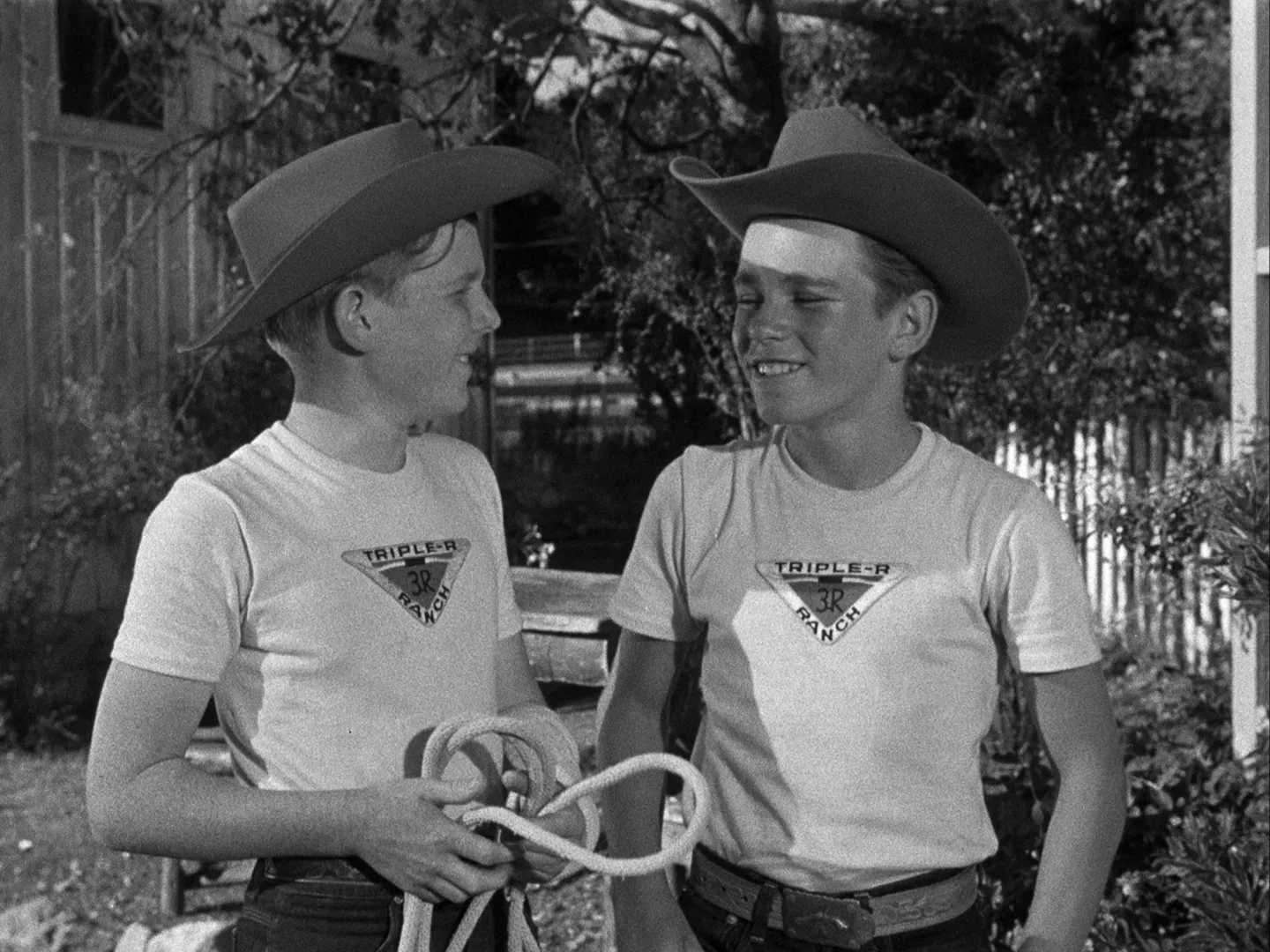 thumbnail - S1:E16 Rope Artist