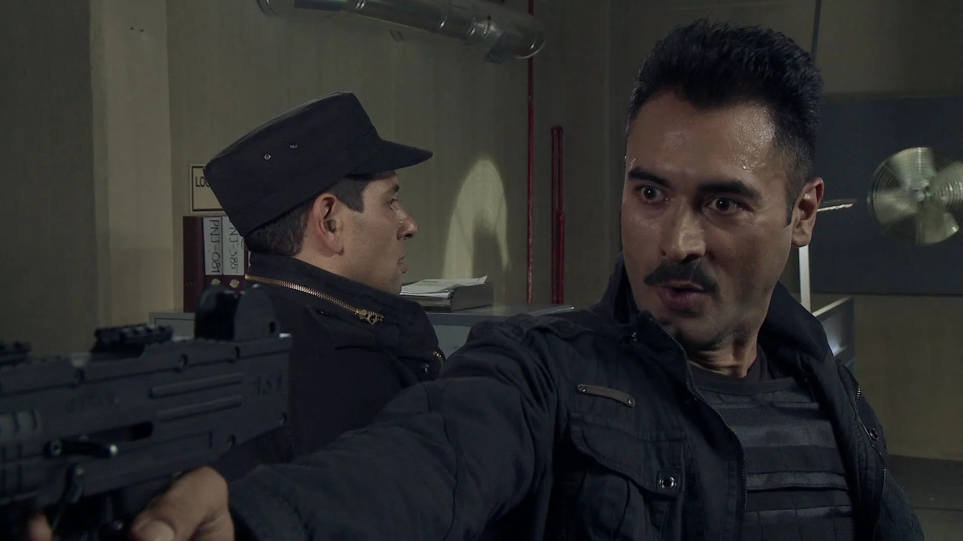 thumbnail - S3:E9 Escurridizo