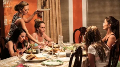 thumbnail - S3:E2 Bottoms Up in the Big Easy