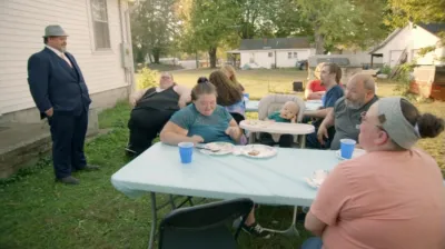 thumbnail - S3:E12 Never Say Never