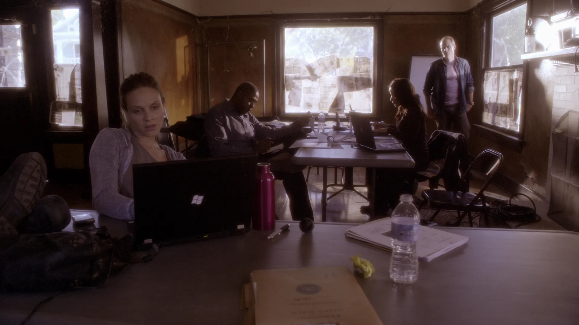 thumbnail - S1:E2 Lonely Heart