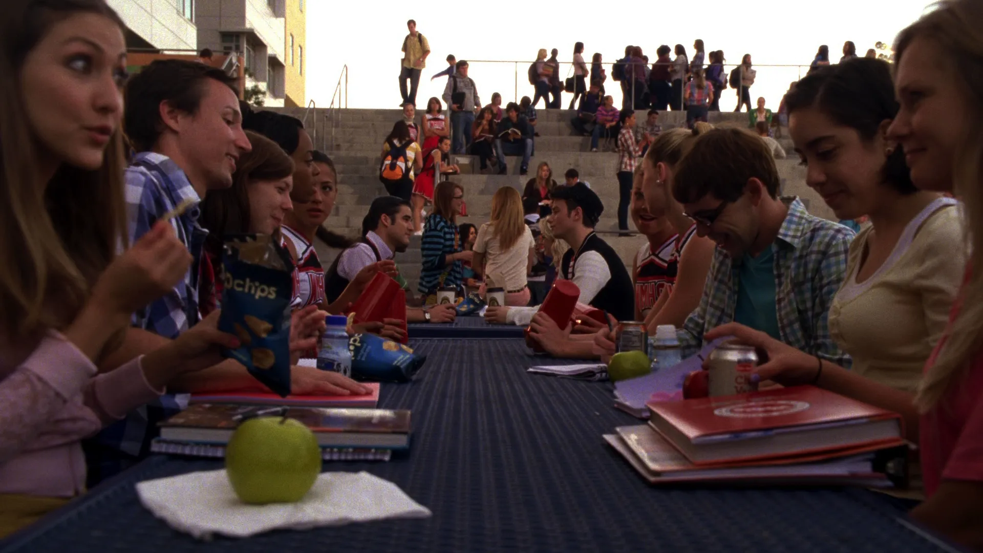 thumbnail - S4:E1 The New Rachel