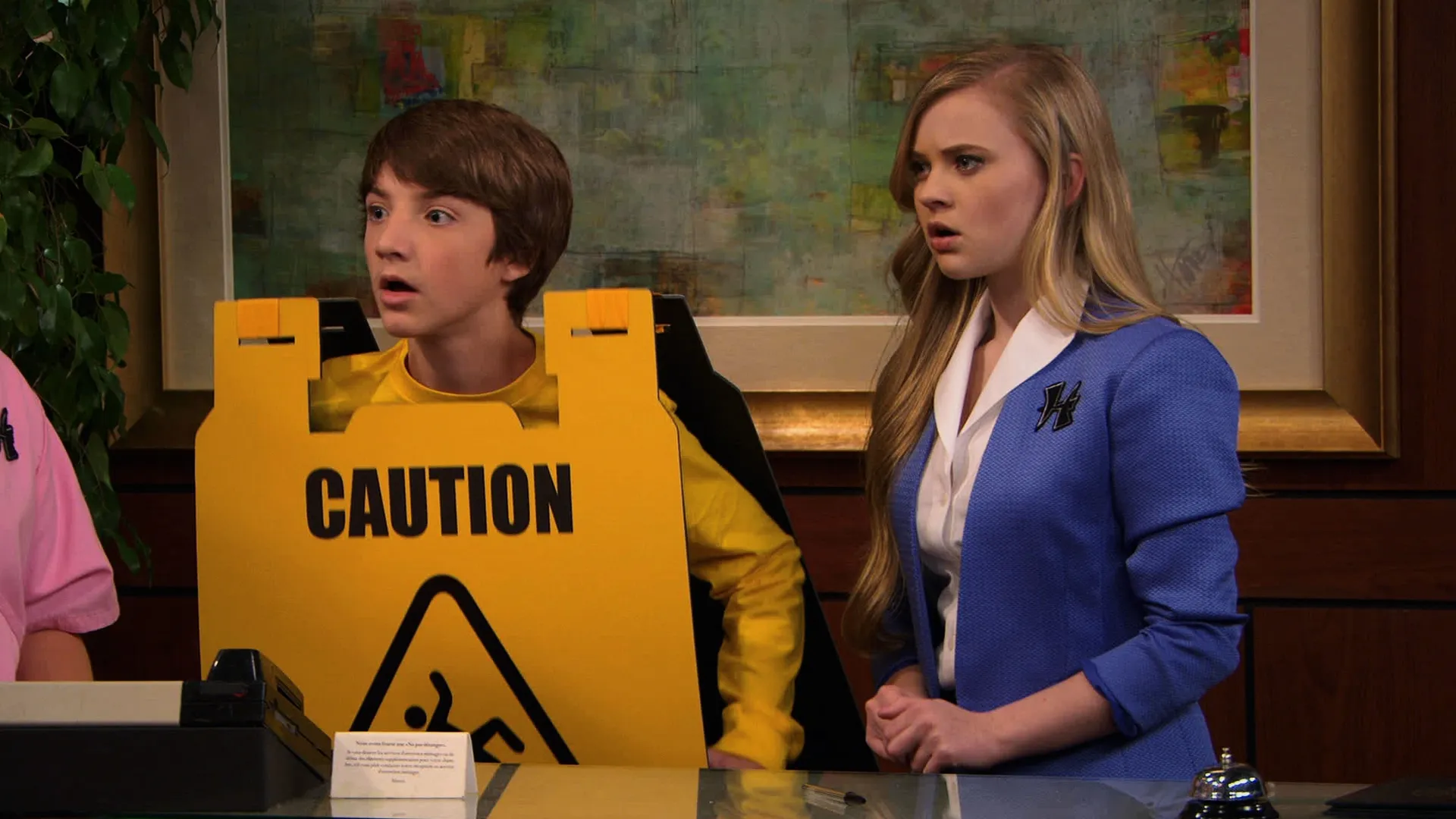 thumbnail - S3:E14 finANTial crisis