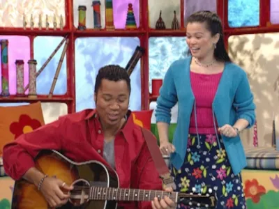 thumbnail - S3:E13 It's Mother's Day!