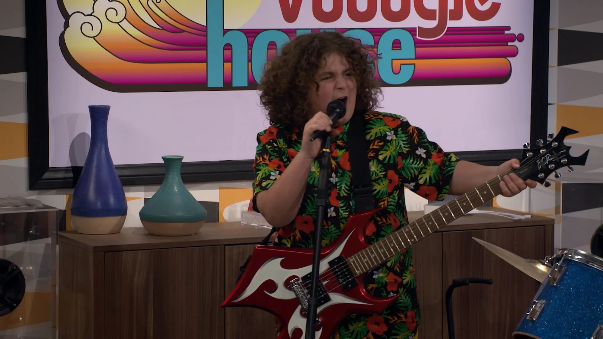thumbnail - S3:E11 House Band