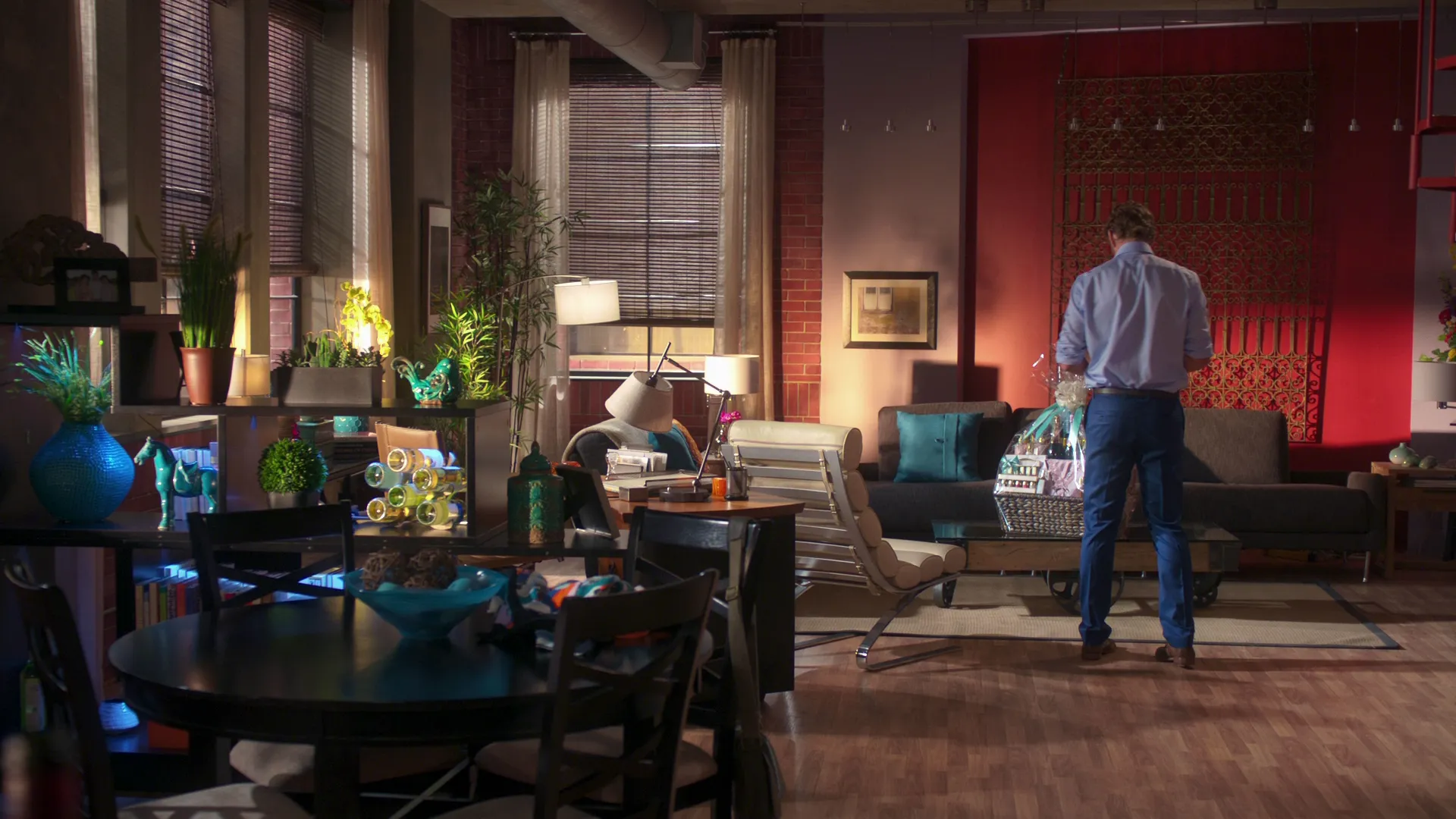 thumbnail - S3:E13 Goodbye Girl