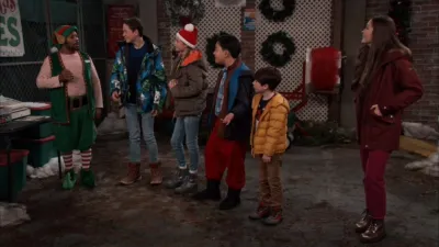 thumbnail - S2:E9 Would You Wrather Lose Your Presents?