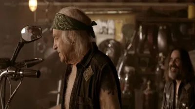 thumbnail - S1:E2 A Tough Prospect