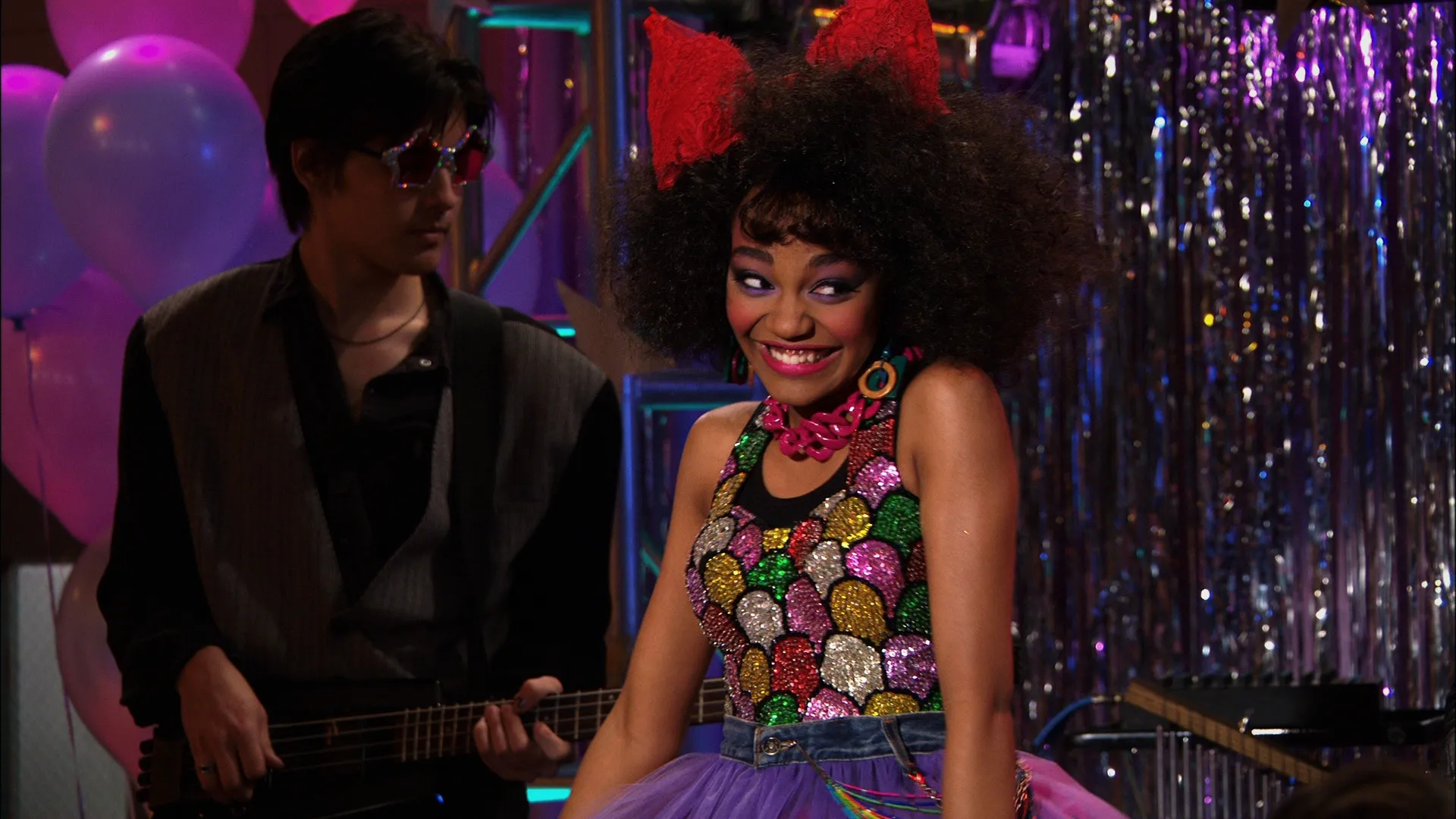 thumbnail - S3:E6 past, presANT, and future