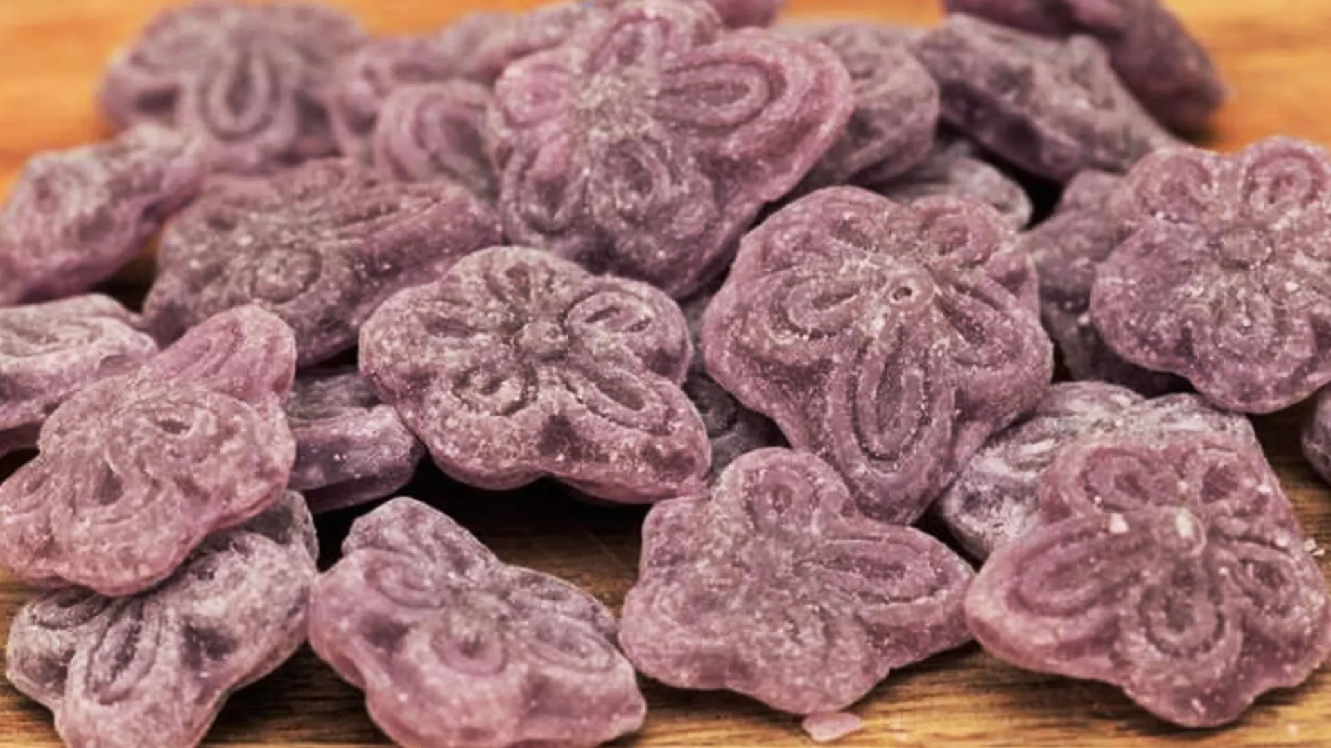 thumbnail - S5:E6 Penny Candy Craze