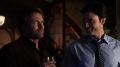 thumbnail - S10:E11 Icarus