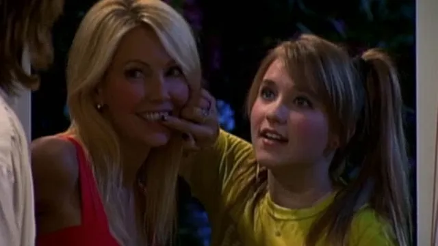thumbnail - S2:E19 Lilly's Mom Has Got It Goin' On