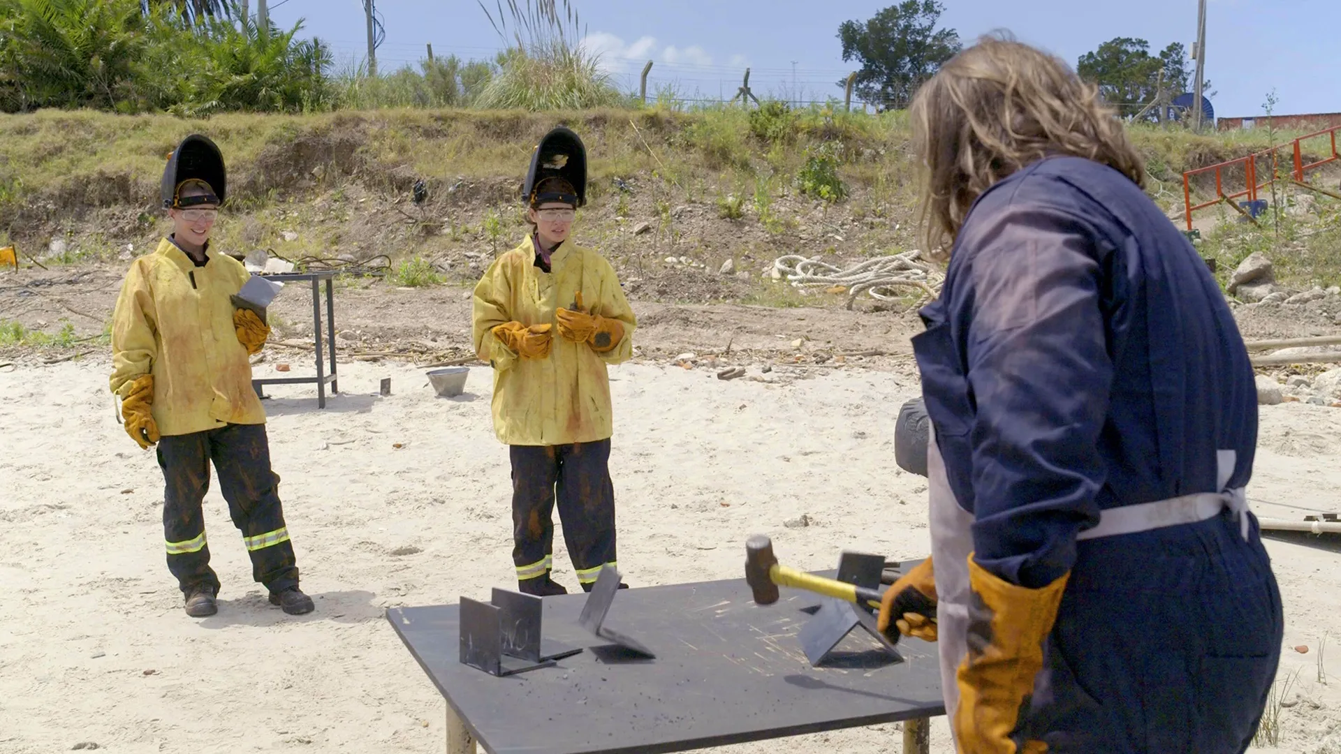 thumbnail - S36:E7 Walk and Chew Gum Baby