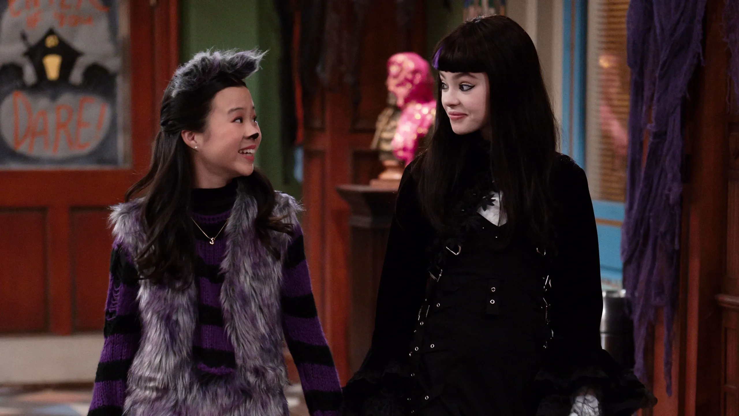 thumbnail - S1:E7 First Halloween