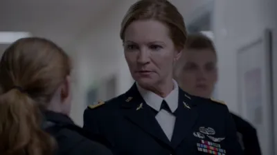 thumbnail - S4:E1 Blood in the Water