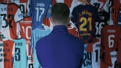 thumbnail - S1:E8 Desperate