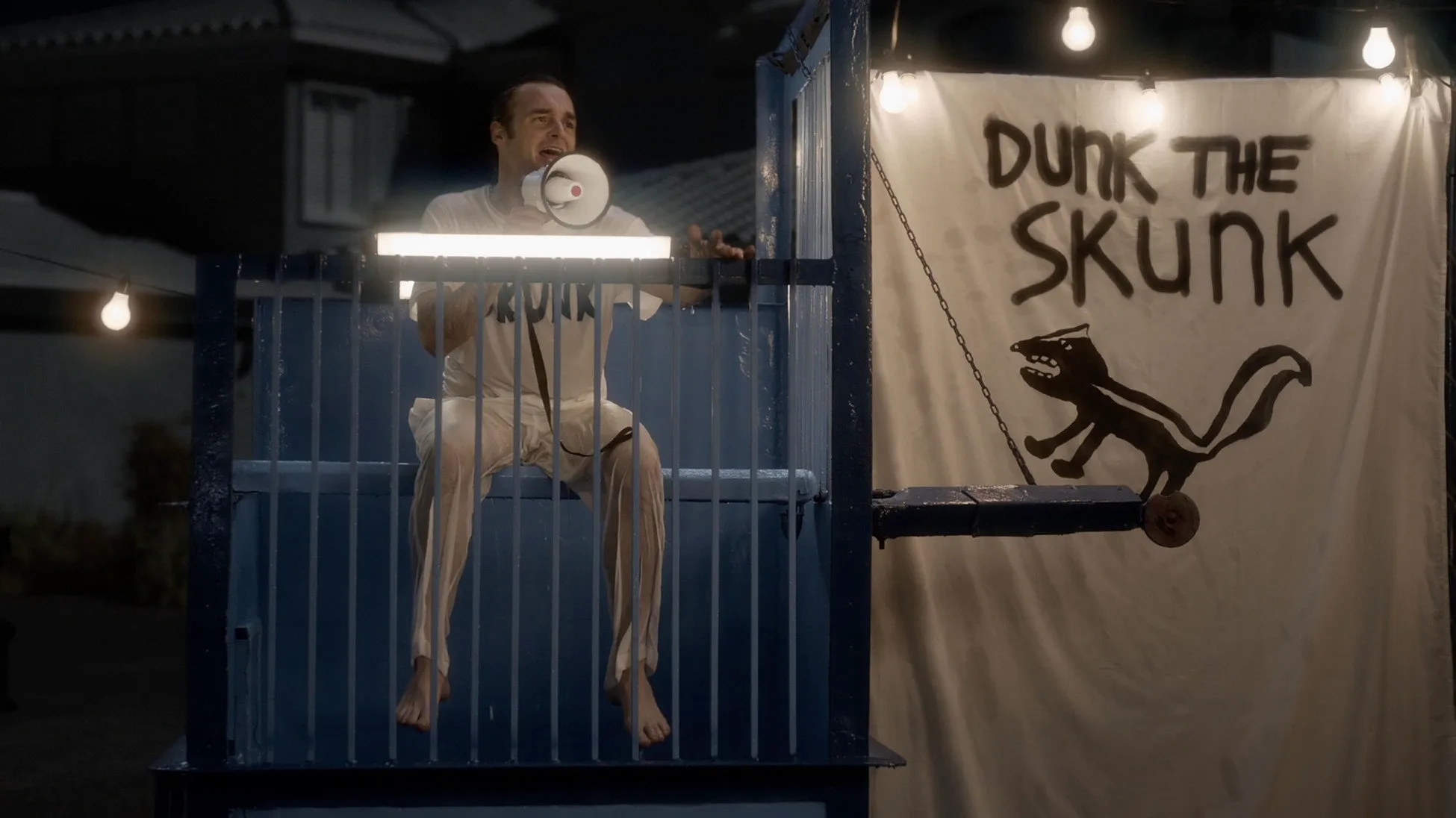 thumbnail - S1:E4 Dunk the Skunk