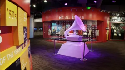 thumbnail - S3:E10 True Colors