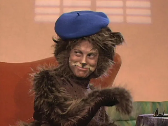 thumbnail - S1:E3 Playhouse Mouse