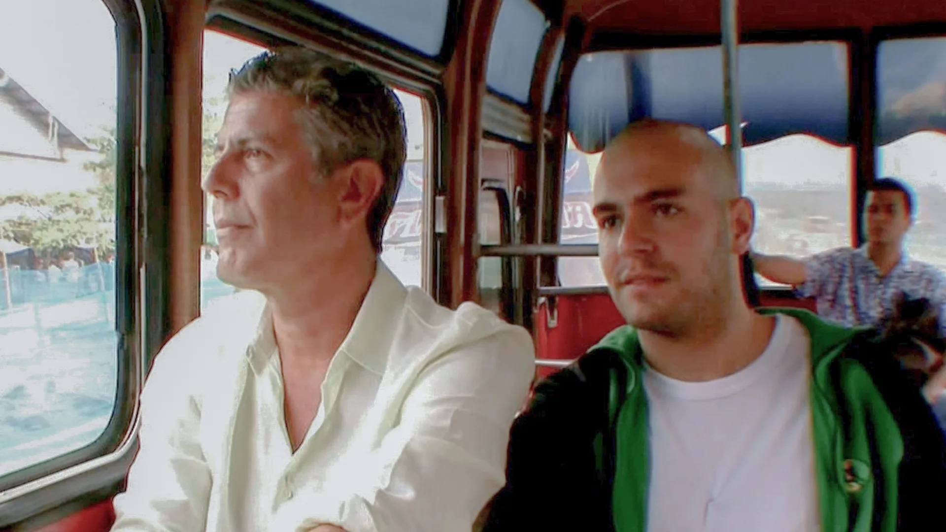 thumbnail - S4:E10 Colombia