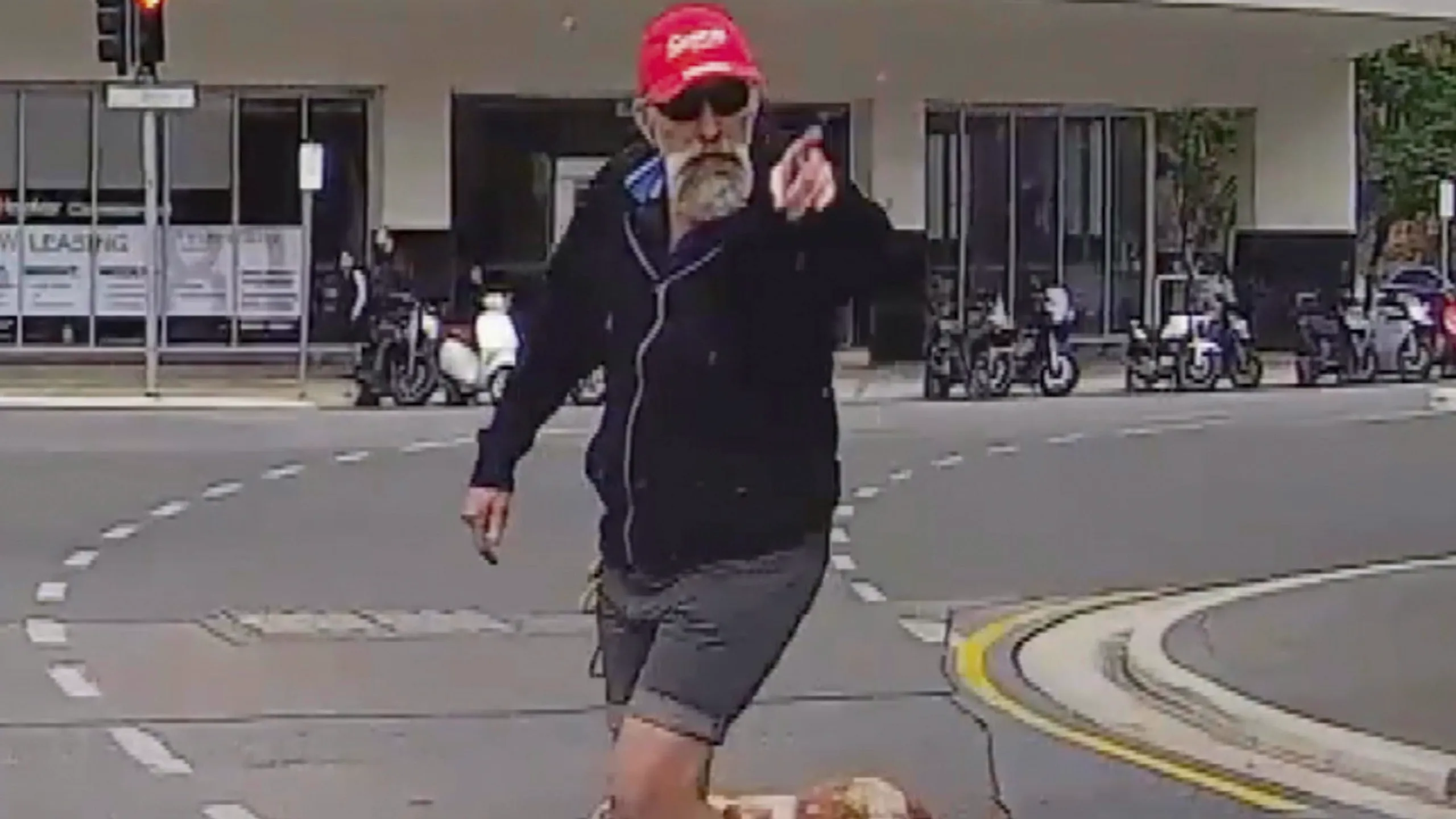 thumbnail - S2:E15 Nude, Crude, and Unscrewed