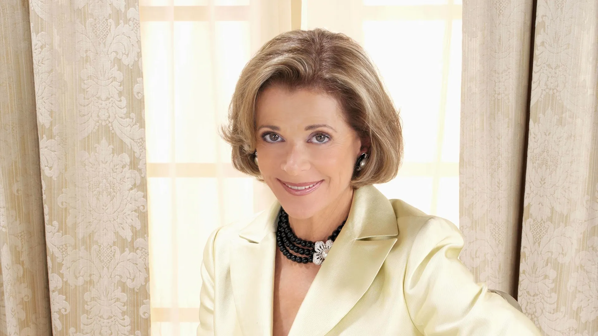 thumbnail - S3:E7 Prison Break-In