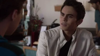 thumbnail - S5:E11 Invisible