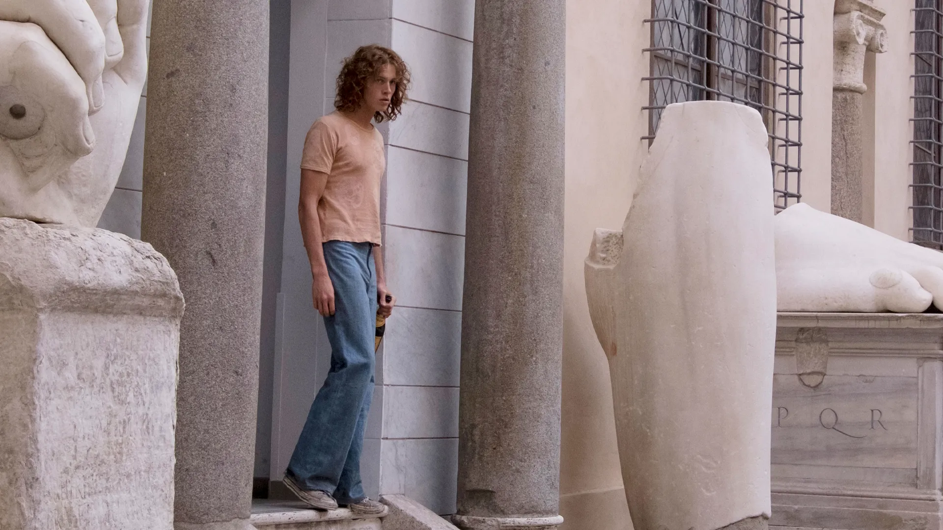 thumbnail - S1:E3 La Dolce Vita