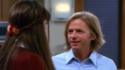 thumbnail - S7:E19 The Last Temptation of Elliott