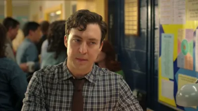 thumbnail - S2:E1 Covid in America