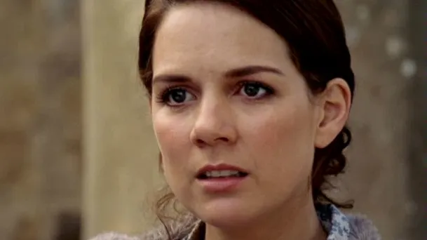 thumbnail - S8:E2 The Pitfalls of Love