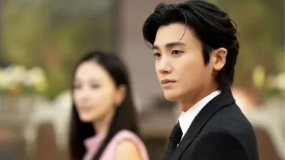 thumbnail - S1:E3 Dongju, Steals 2 Trillion Won to Stay Alive