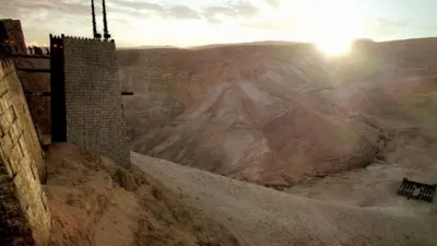 thumbnail - S1:E10 Ancient Sieges