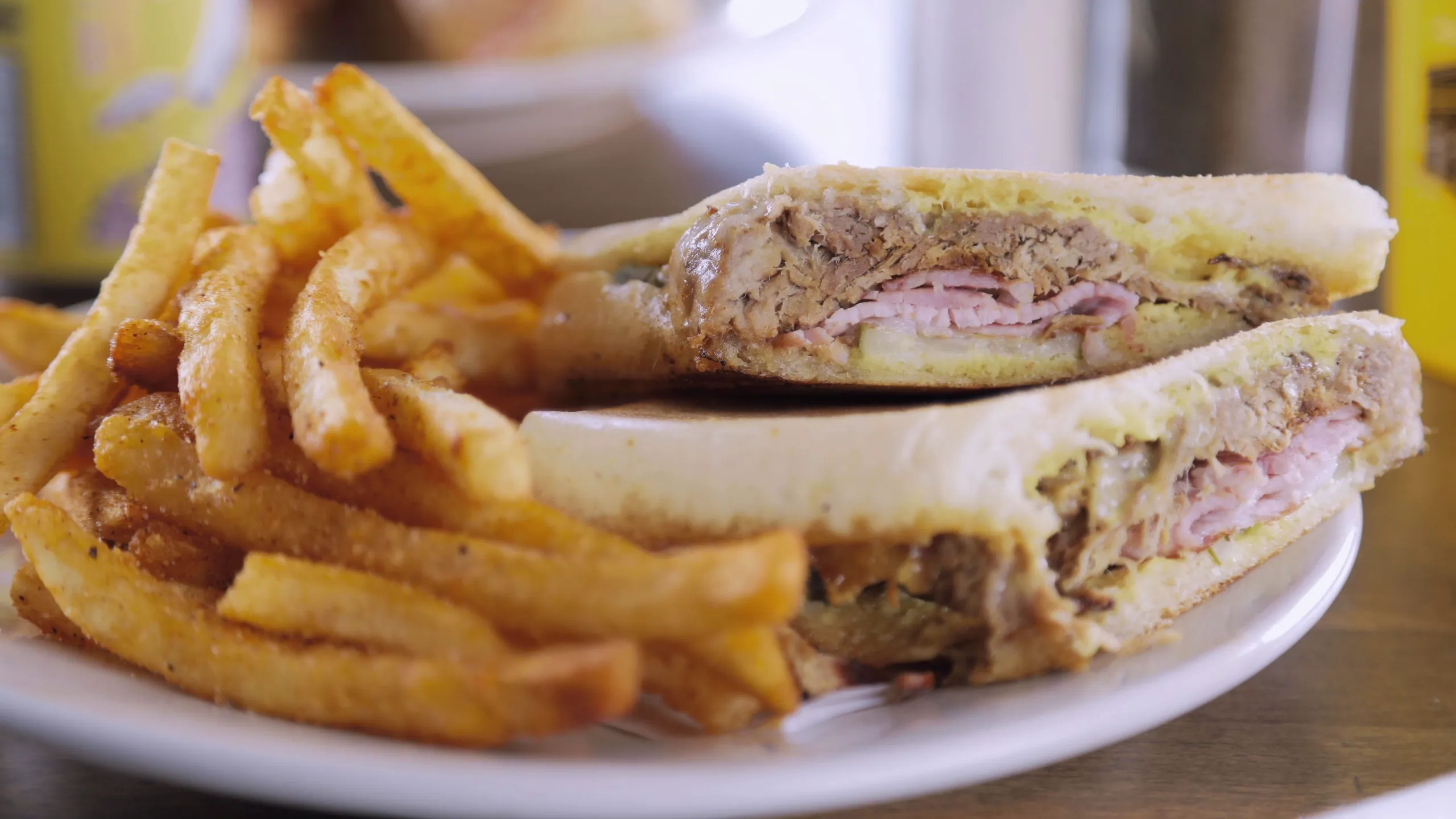 thumbnail - S51:E13 Sandwiches, Seafood and Sweets