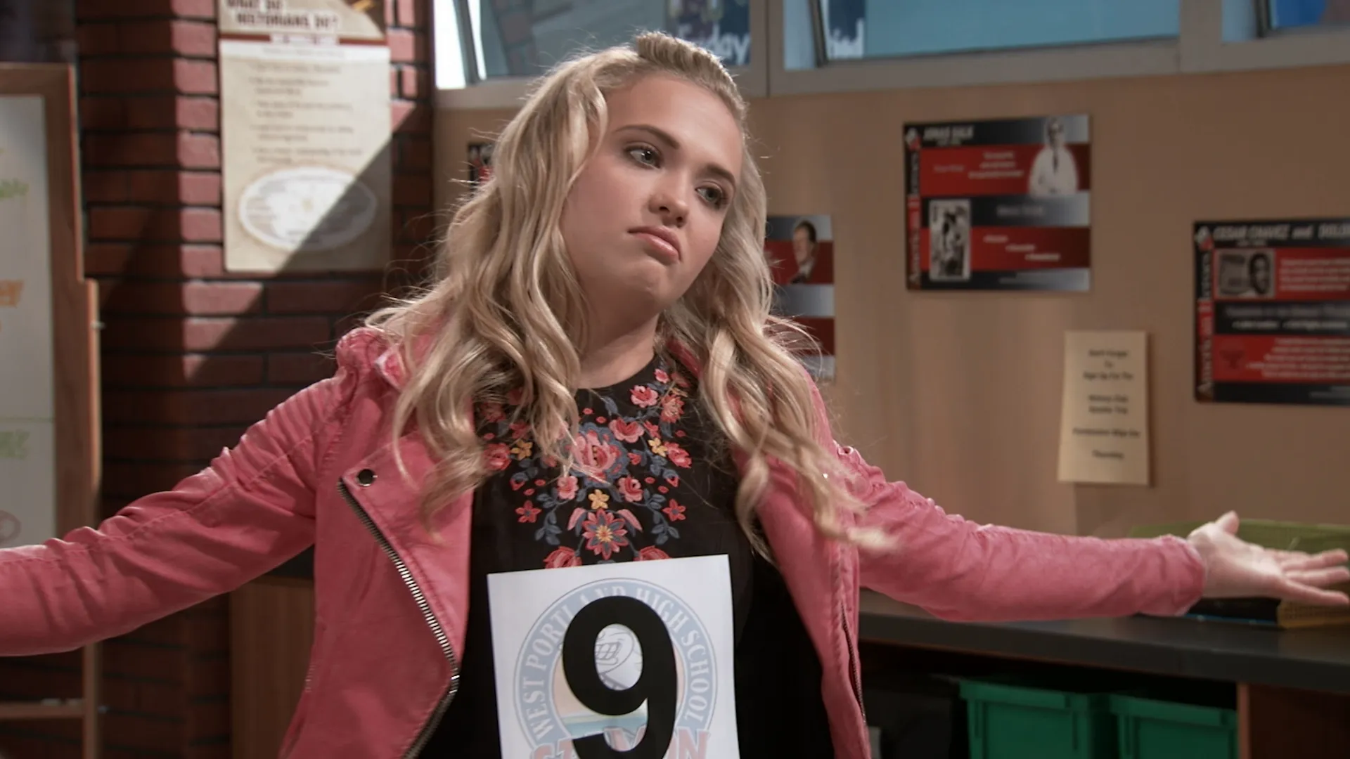 thumbnail - S2:E7 The Friendship Code