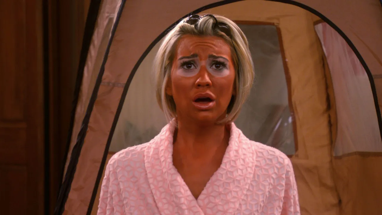 thumbnail - S2:E11 Whatever Lola Wants