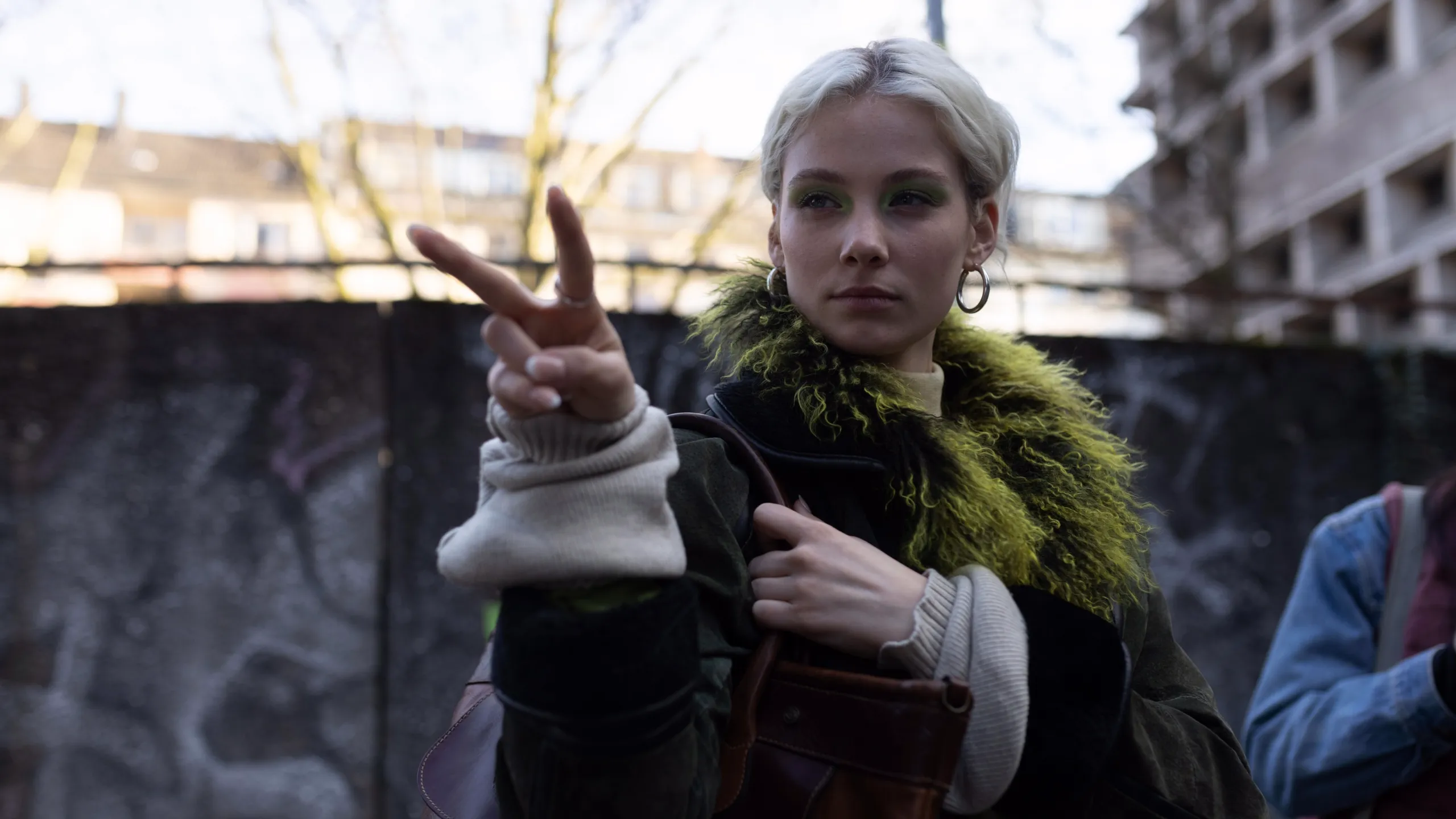 thumbnail - S1:E3 Chaos and Control