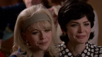 thumbnail - S1:E9 The Dark Side