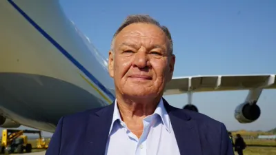 thumbnail - S1:E3 Monster Plane