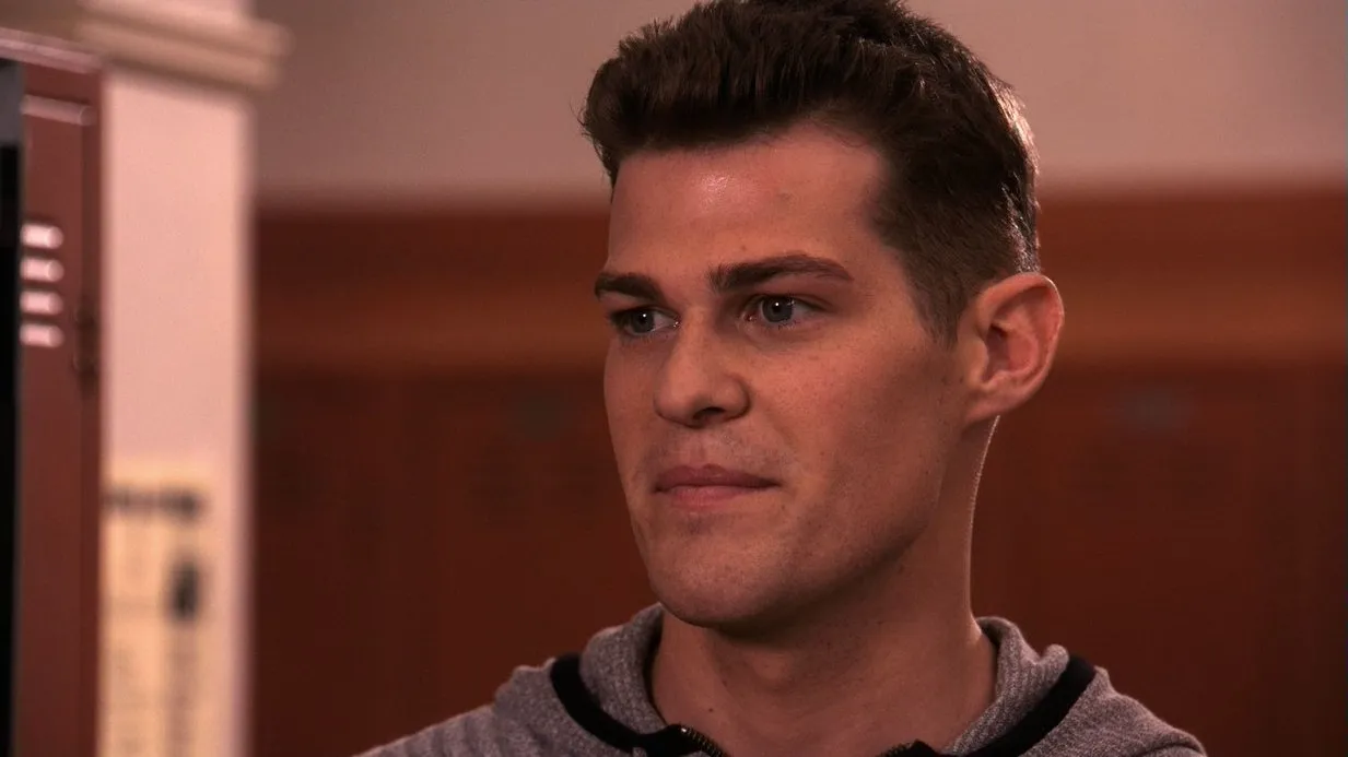thumbnail - S4:E12 Pomp