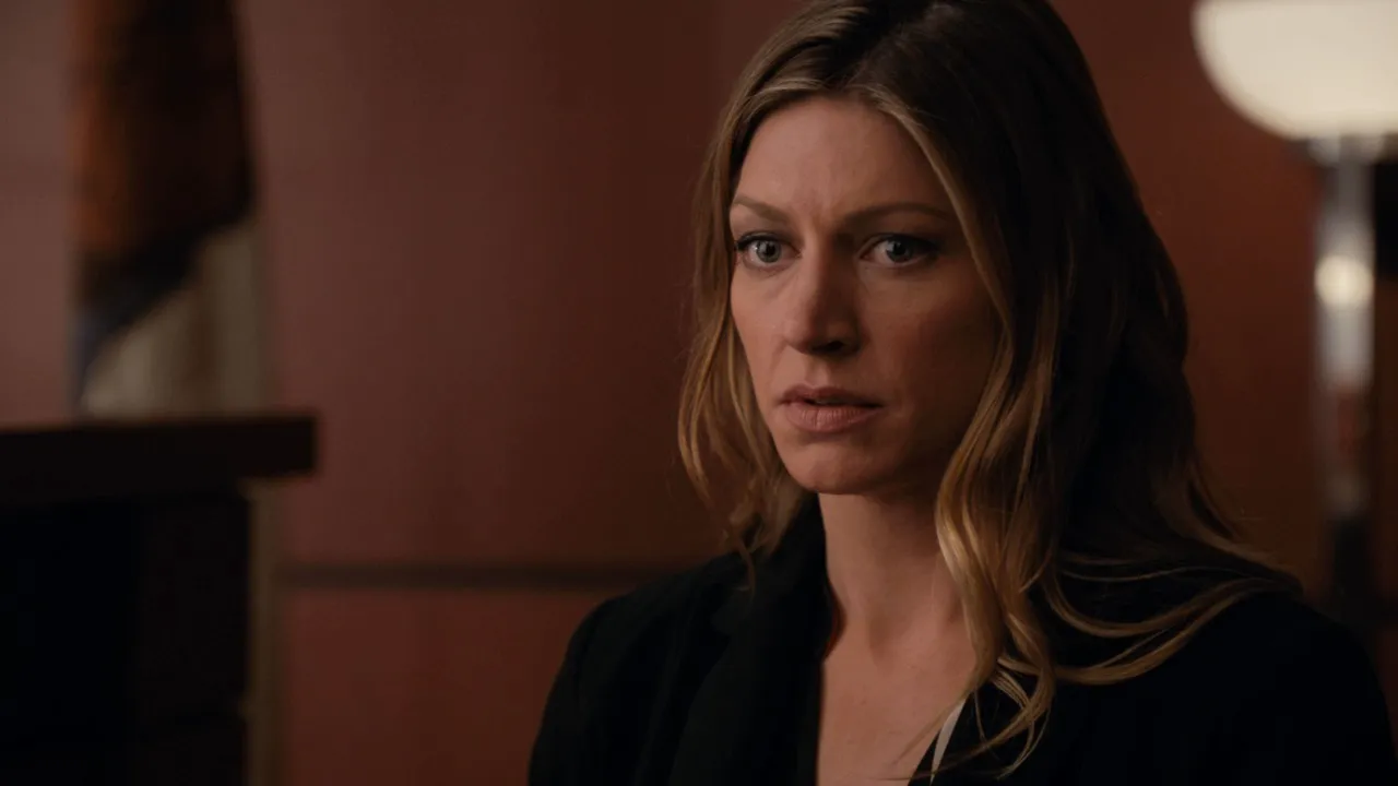 thumbnail - S4:E1 The New Girls