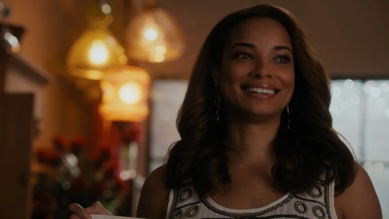 thumbnail - S4:E2 Mistaken Identity