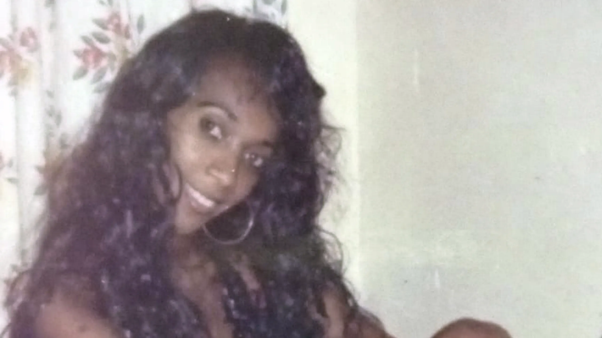 thumbnail - S3:E6 Off the Deep End