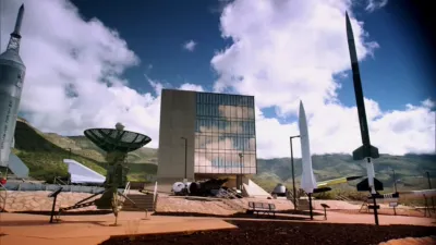 thumbnail - S24:E1 Jolly Jane, Challenger Disaster and Attack of the Bunnyman