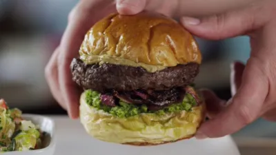 thumbnail - S3:E4 Burger She Wrote